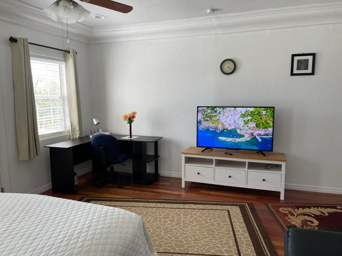 2 Bedroom Apartment Оберндейл Экстерьер фото