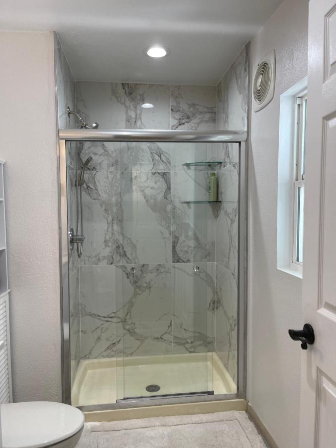 2 Bedroom Apartment Оберндейл Экстерьер фото